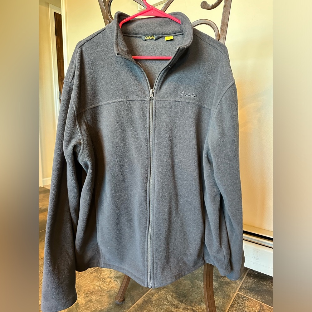 Cabela's Men's Gray Fleece Jacket